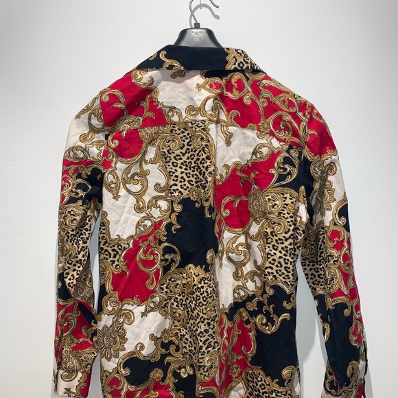 “Goldmember sace” Button down shirt - Picture 8 of 9